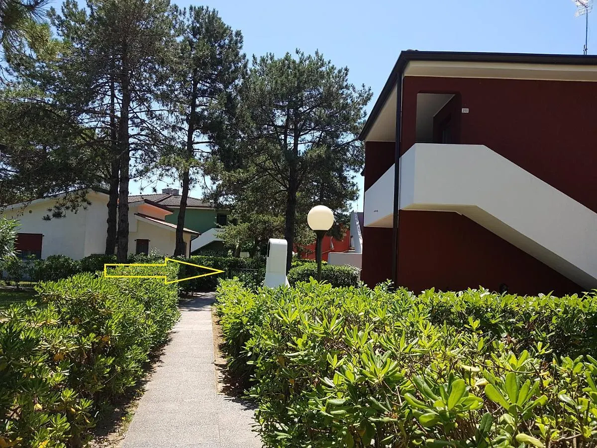 Adriella Apartments Bibione 0*,  İtalya