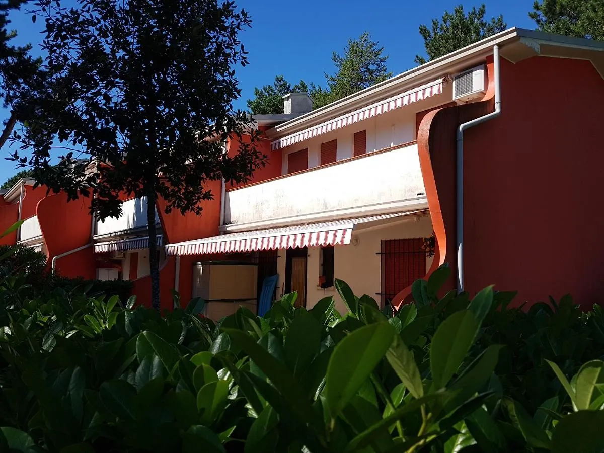 Adriella Apartments Bibione İtalya