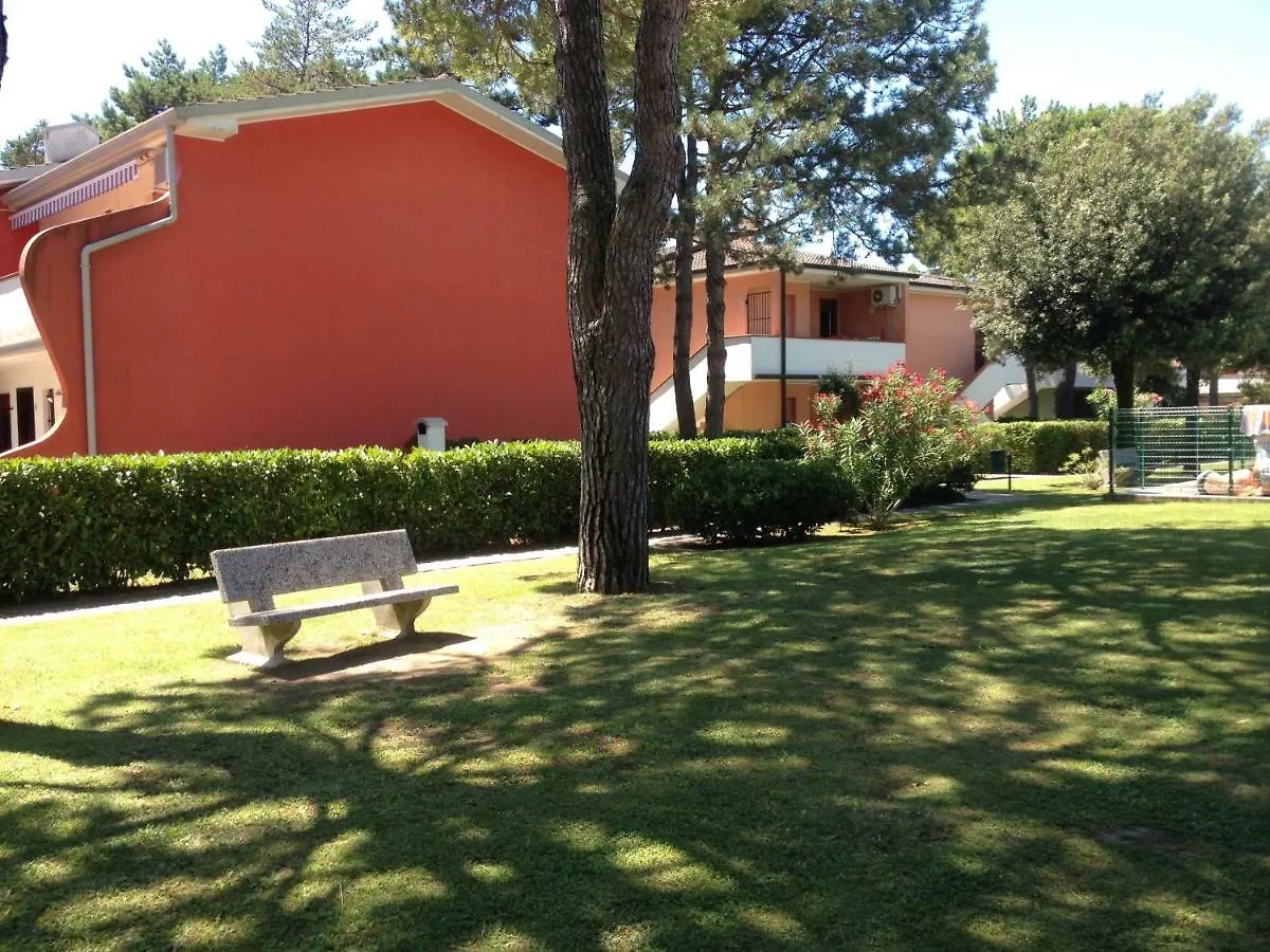 Adriella Apartments Bibione 0*,  İtalya